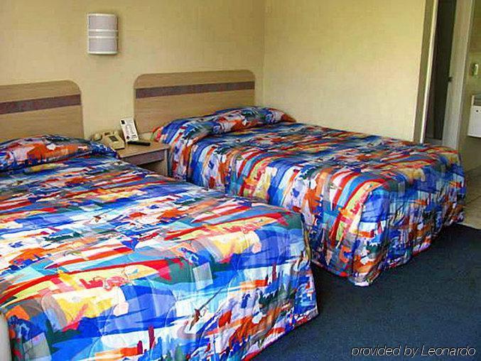 Motel 6-Clute, Tx المظهر الخارجي الصورة