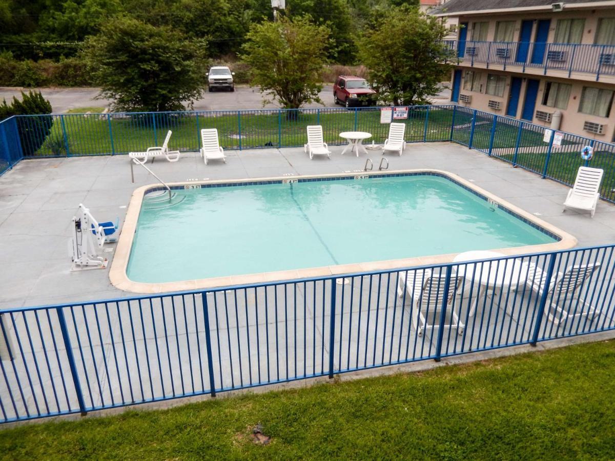 Motel 6-Clute, Tx المظهر الخارجي الصورة